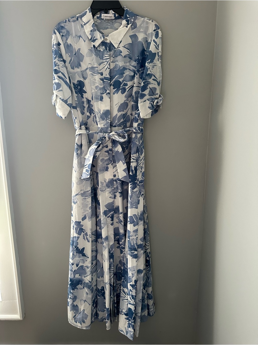 100% cotton Calvin Klein Blue and White Floral Shirt Dress